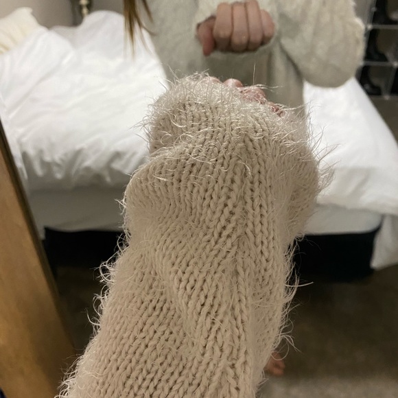 Set of 2 fuzzy sweaters - Picture 11 of 11